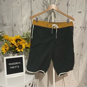 Volcom Men’s Swim Trunks Board Shorts Size 32 Preowned Preowned